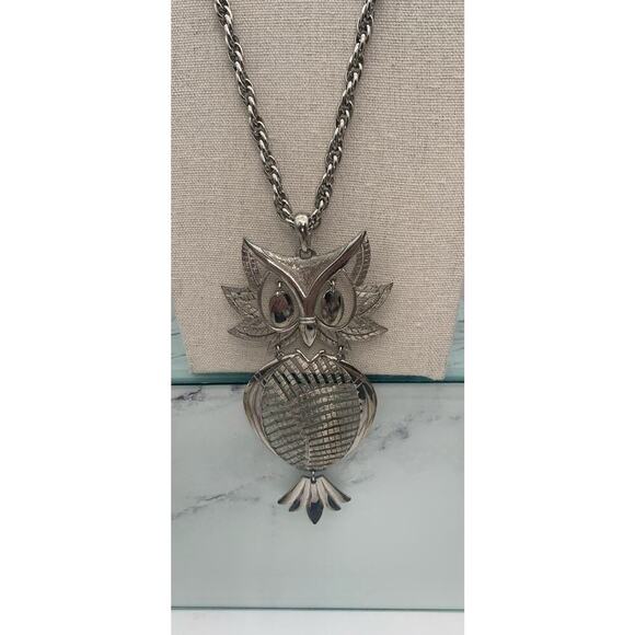 Vintage Signed ALAN Silver Tone Articulated Owl Bird Pendant Chain Necklace - Picture 2 of 5